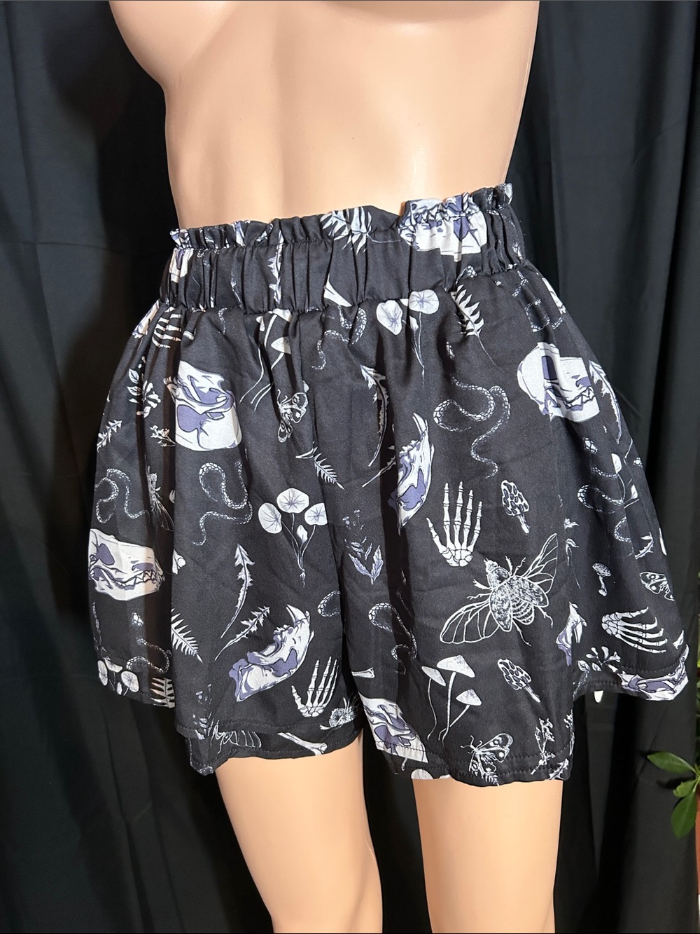 NWT ROWME GRUNGE FAIRY SHORTS S